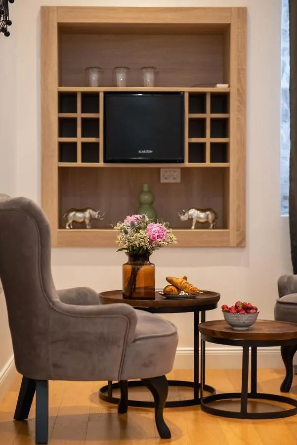 Luxury Room Lav 자다르 0*,  크로아티아